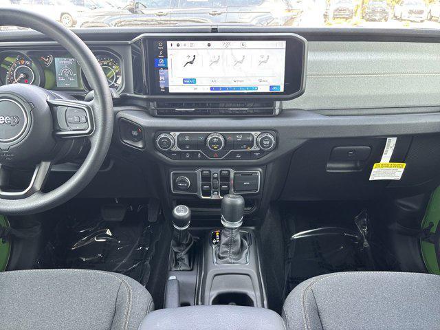 new 2025 Jeep Gladiator car, priced at $39,358