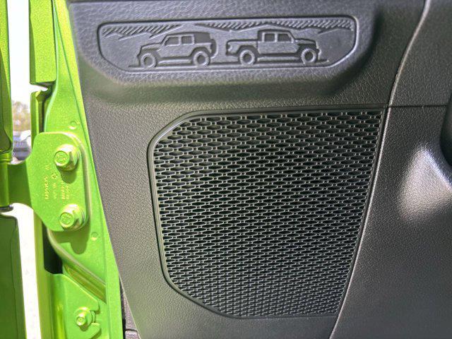 new 2025 Jeep Gladiator car, priced at $39,358