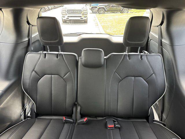 new 2025 Chrysler Pacifica car, priced at $51,557
