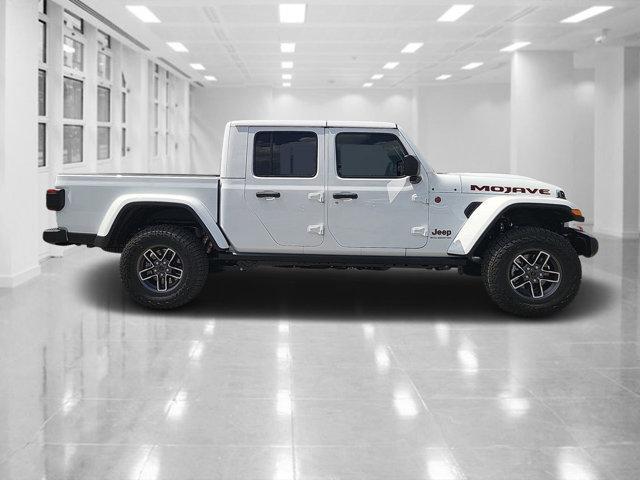new 2025 Jeep Gladiator car, priced at $44,421