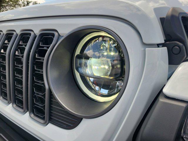new 2025 Jeep Gladiator car, priced at $44,421