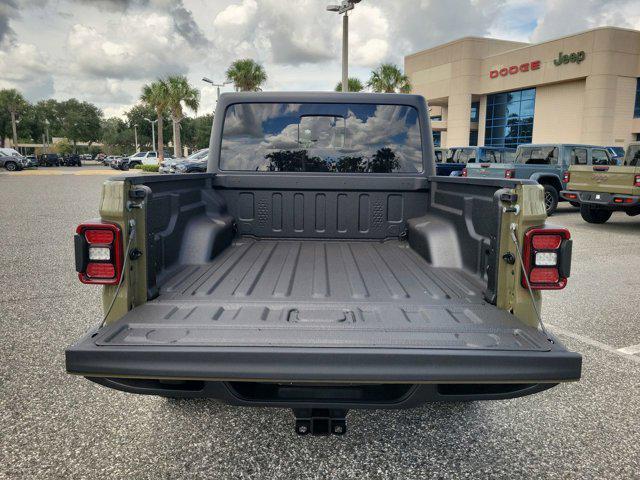 new 2025 Jeep Gladiator car, priced at $40,365