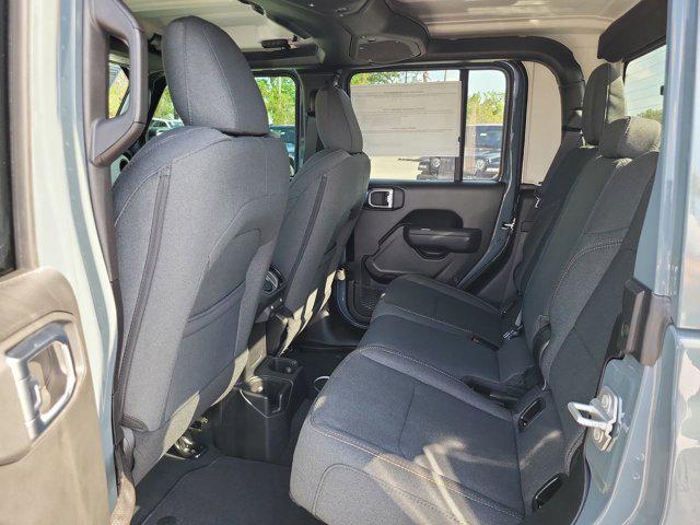 new 2025 Jeep Gladiator car, priced at $39,136