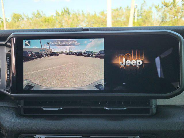 new 2025 Jeep Gladiator car, priced at $39,136