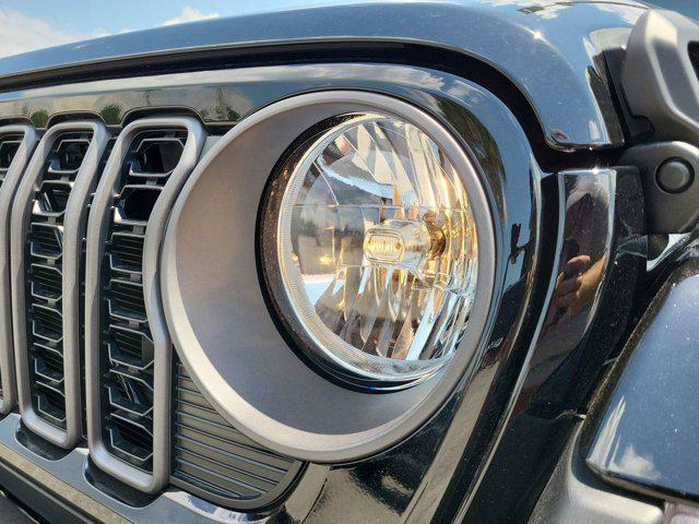 new 2024 Jeep Gladiator car, priced at $40,300