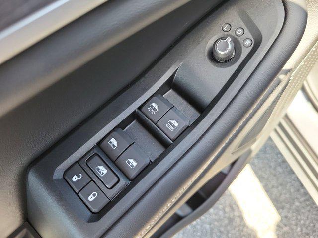 new 2025 Jeep Grand Cherokee car, priced at $36,907