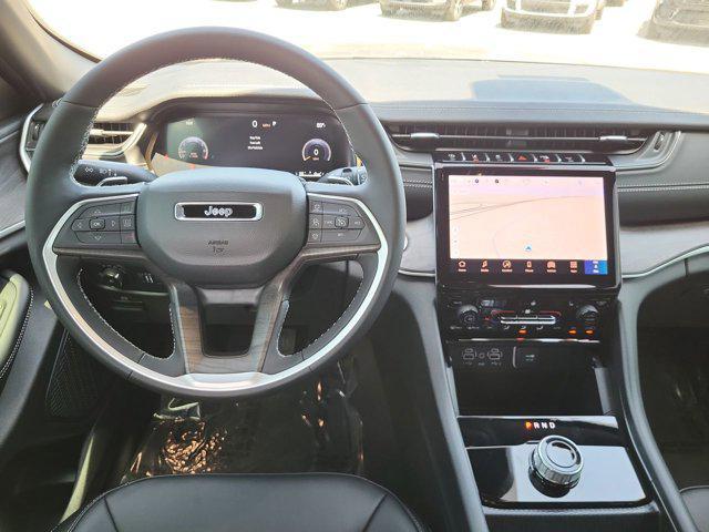 new 2025 Jeep Grand Cherokee car, priced at $36,907