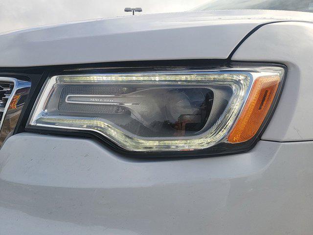 used 2018 Jeep Grand Cherokee car, priced at $18,276