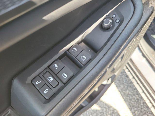 new 2025 Jeep Grand Cherokee L car, priced at $40,437