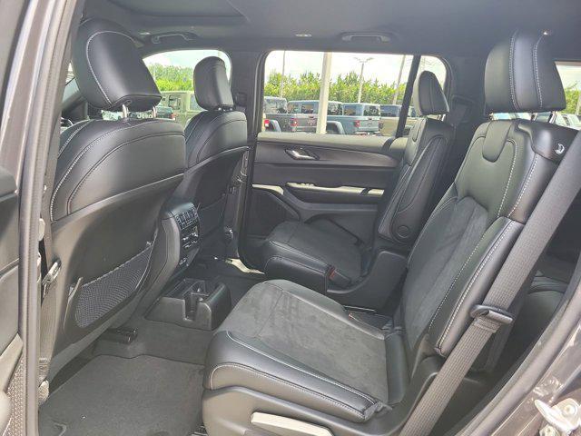 new 2025 Jeep Grand Cherokee L car, priced at $40,437