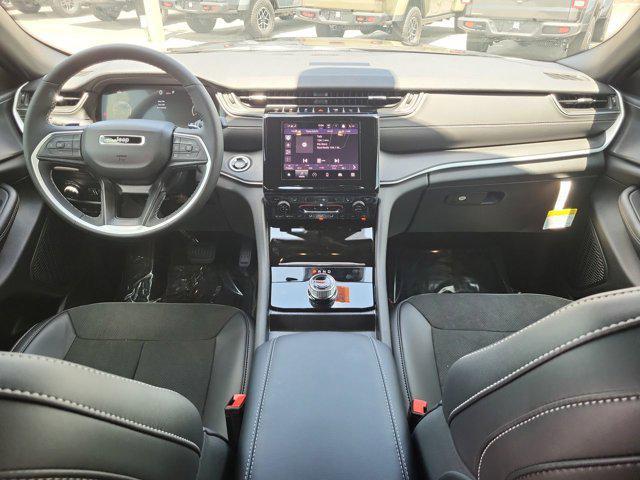 new 2025 Jeep Grand Cherokee L car, priced at $40,437