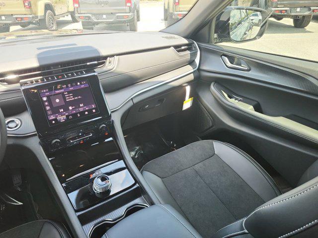 new 2025 Jeep Grand Cherokee L car, priced at $40,437