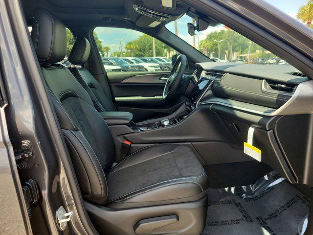 new 2025 Jeep Grand Cherokee L car, priced at $40,437