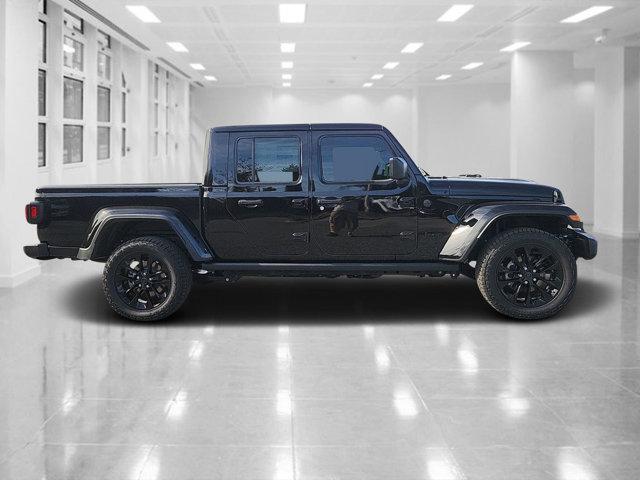 new 2025 Jeep Gladiator car, priced at $41,323