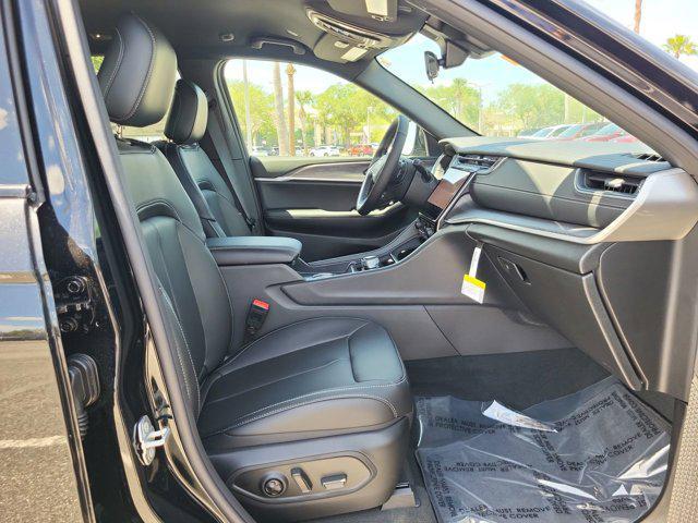 new 2025 Jeep Grand Cherokee car, priced at $36,707