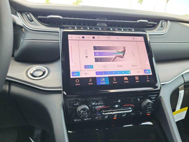 new 2025 Jeep Grand Cherokee car, priced at $36,707