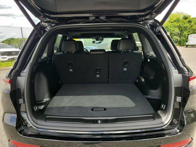 used 2024 Jeep Grand Cherokee car, priced at $35,902