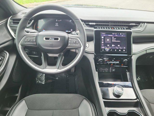 used 2024 Jeep Grand Cherokee car, priced at $35,902