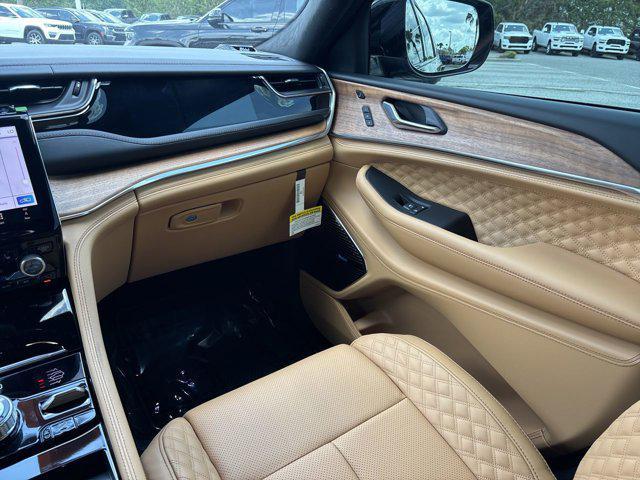new 2025 Jeep Grand Cherokee L car, priced at $62,421