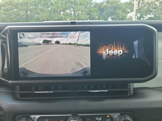 new 2025 Jeep Gladiator car, priced at $39,485