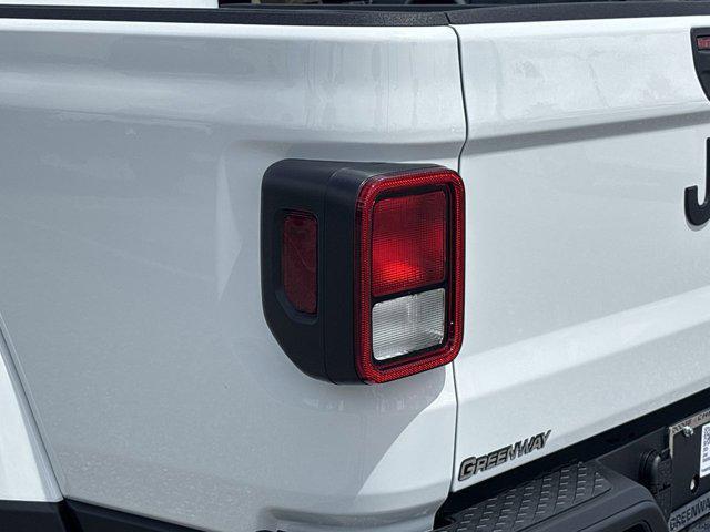 new 2025 Jeep Gladiator car, priced at $39,980