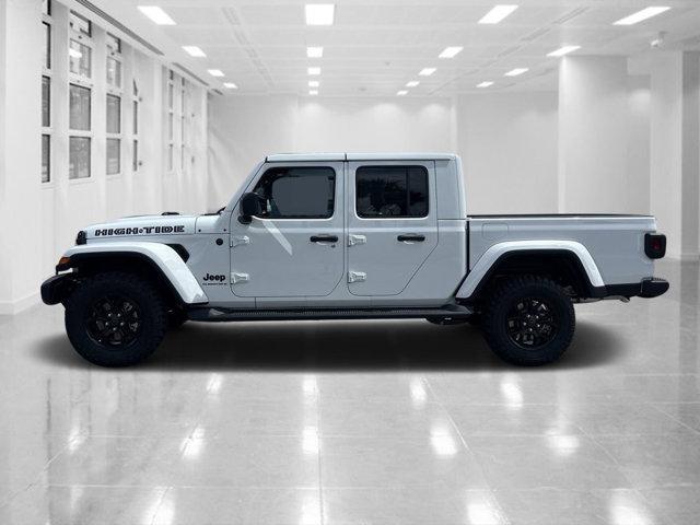 new 2025 Jeep Gladiator car, priced at $39,980