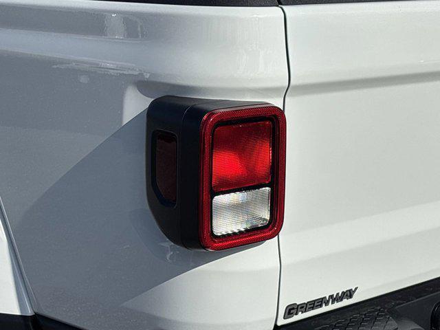 new 2025 Jeep Gladiator car, priced at $42,158