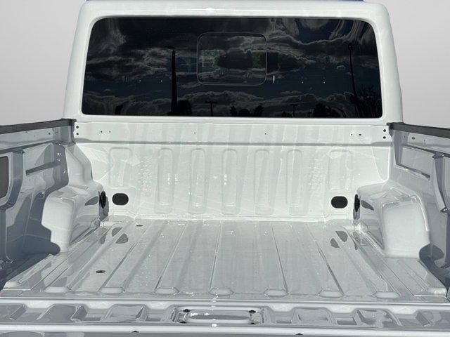 new 2025 Jeep Gladiator car, priced at $39,385