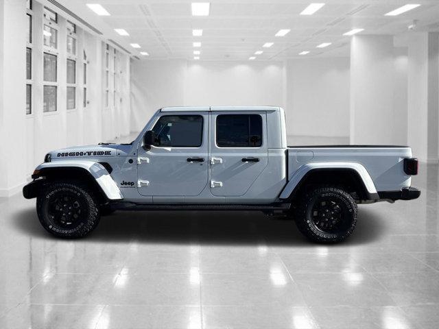 new 2025 Jeep Gladiator car, priced at $42,158