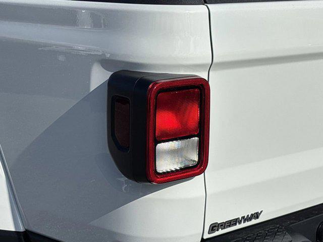 new 2025 Jeep Gladiator car, priced at $39,385