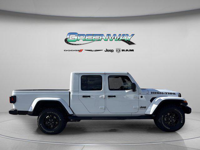 new 2025 Jeep Gladiator car, priced at $39,385