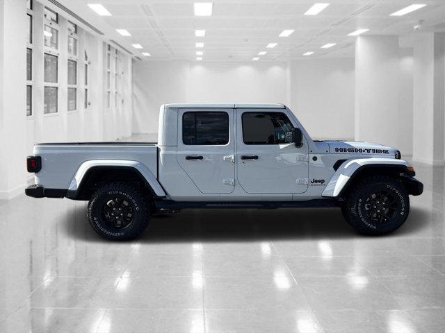 new 2025 Jeep Gladiator car, priced at $42,158