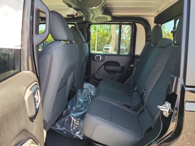 new 2025 Jeep Gladiator car, priced at $37,862