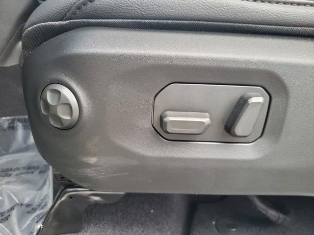 new 2025 Jeep Gladiator car, priced at $39,980