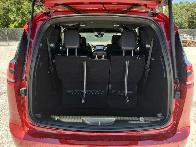 new 2025 Chrysler Pacifica car, priced at $42,517