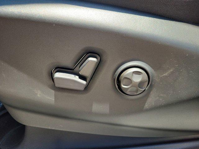 new 2025 Chrysler Pacifica car, priced at $42,517