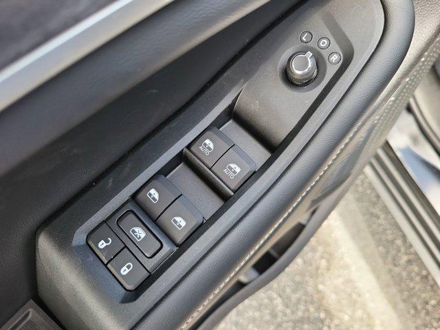 new 2025 Jeep Grand Cherokee car, priced at $40,695