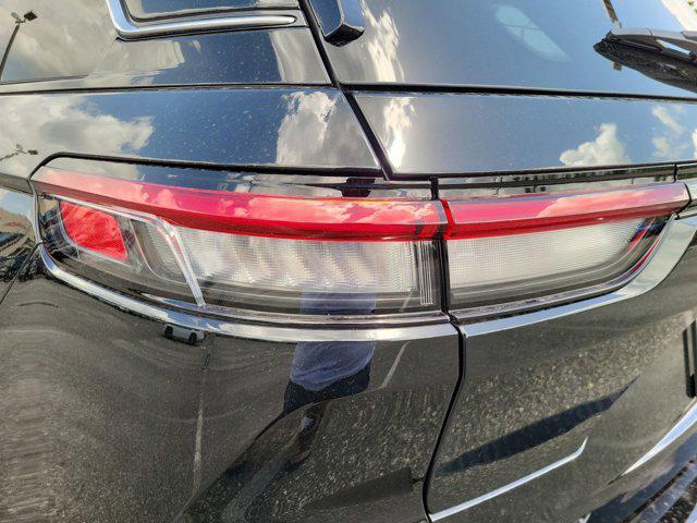 new 2025 Jeep Grand Cherokee car, priced at $40,695