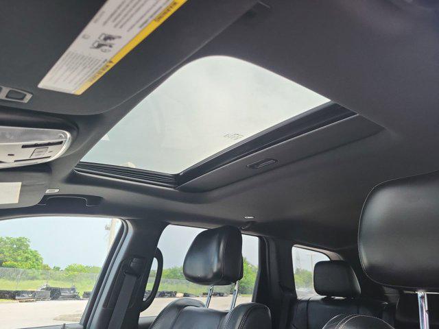 used 2017 Jeep Grand Cherokee car, priced at $15,480