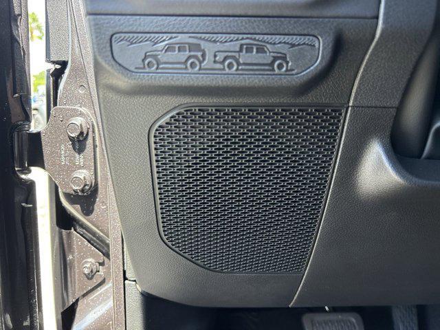 new 2025 Jeep Wrangler car, priced at $51,370