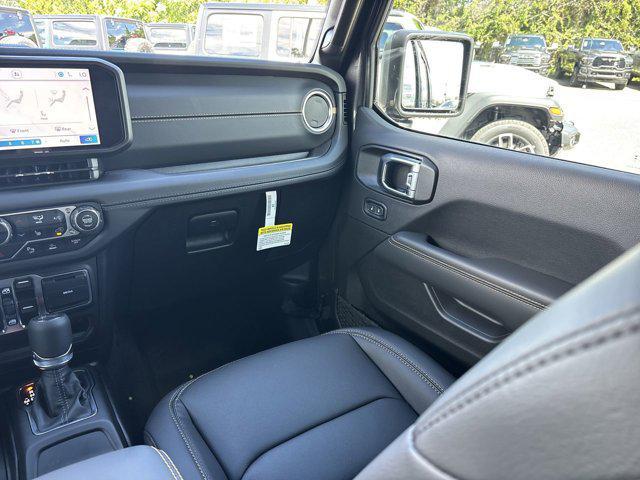new 2025 Jeep Wrangler car, priced at $51,370