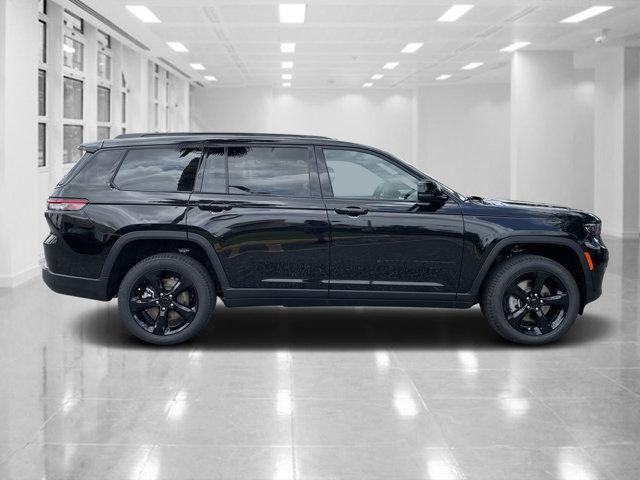 new 2024 Jeep Grand Cherokee L car, priced at $42,104