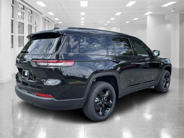 new 2024 Jeep Grand Cherokee L car, priced at $42,104