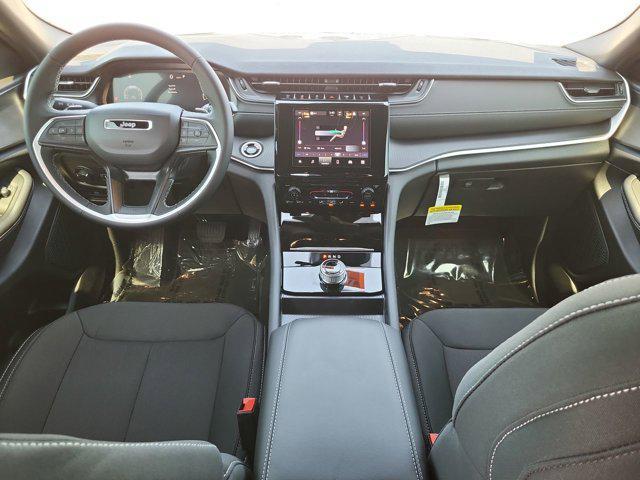 new 2025 Jeep Grand Cherokee car, priced at $36,498