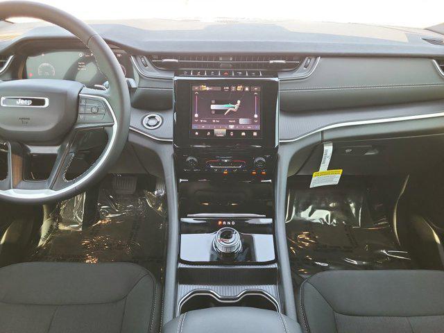 new 2025 Jeep Grand Cherokee car, priced at $36,498