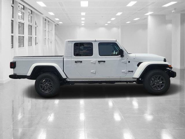 new 2025 Jeep Gladiator car, priced at $39,585