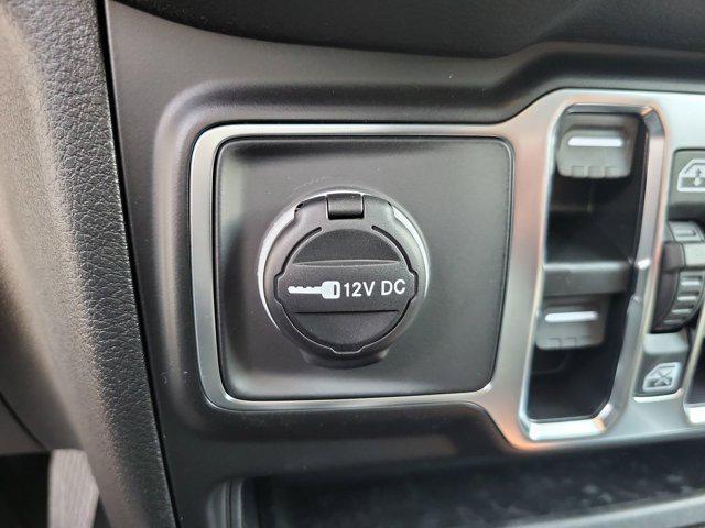 new 2025 Jeep Gladiator car, priced at $39,585
