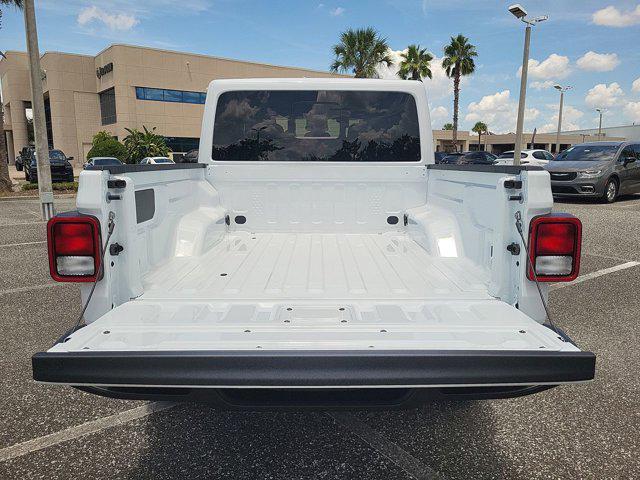 new 2025 Jeep Gladiator car, priced at $39,585