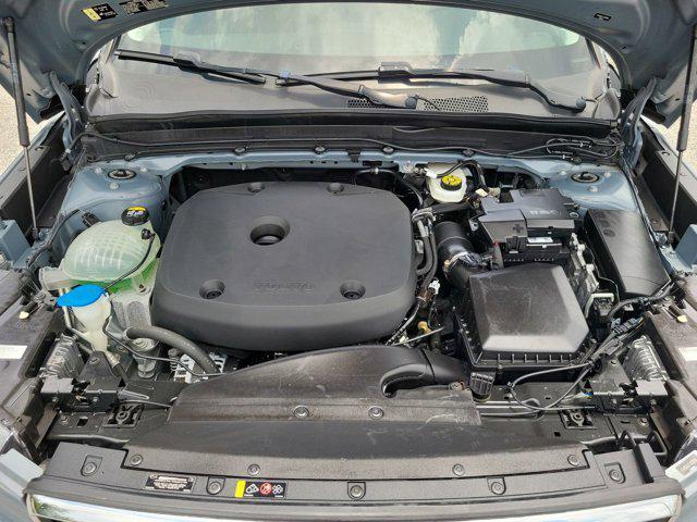 used 2020 Volvo XC40 car, priced at $24,680