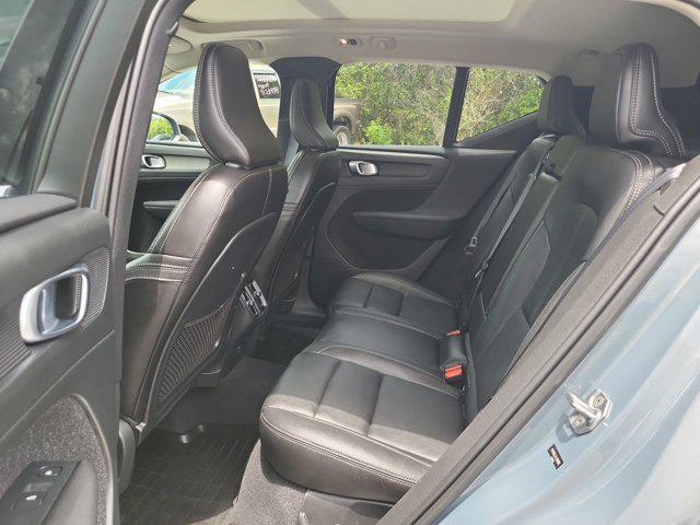 used 2020 Volvo XC40 car, priced at $24,680